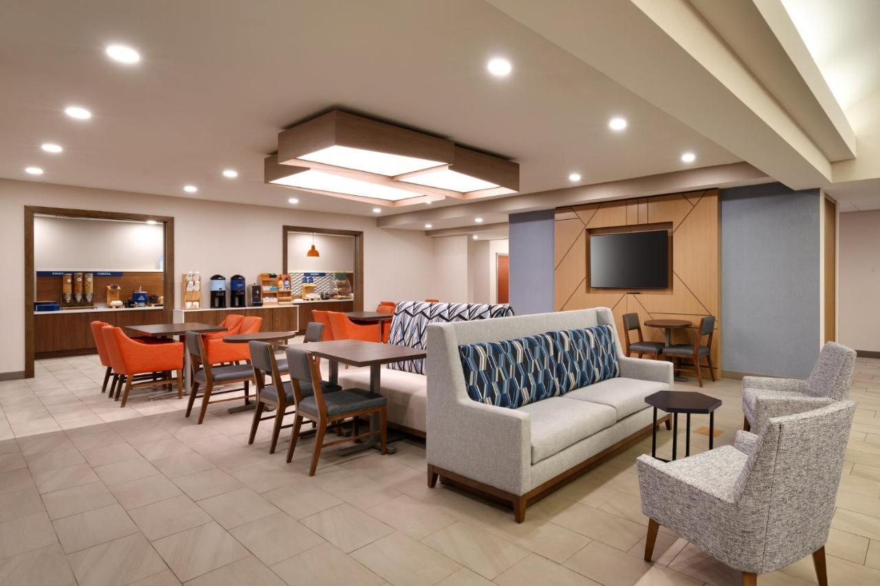 Holiday Inn Express And Suites Helena By Ihg Exterior photo