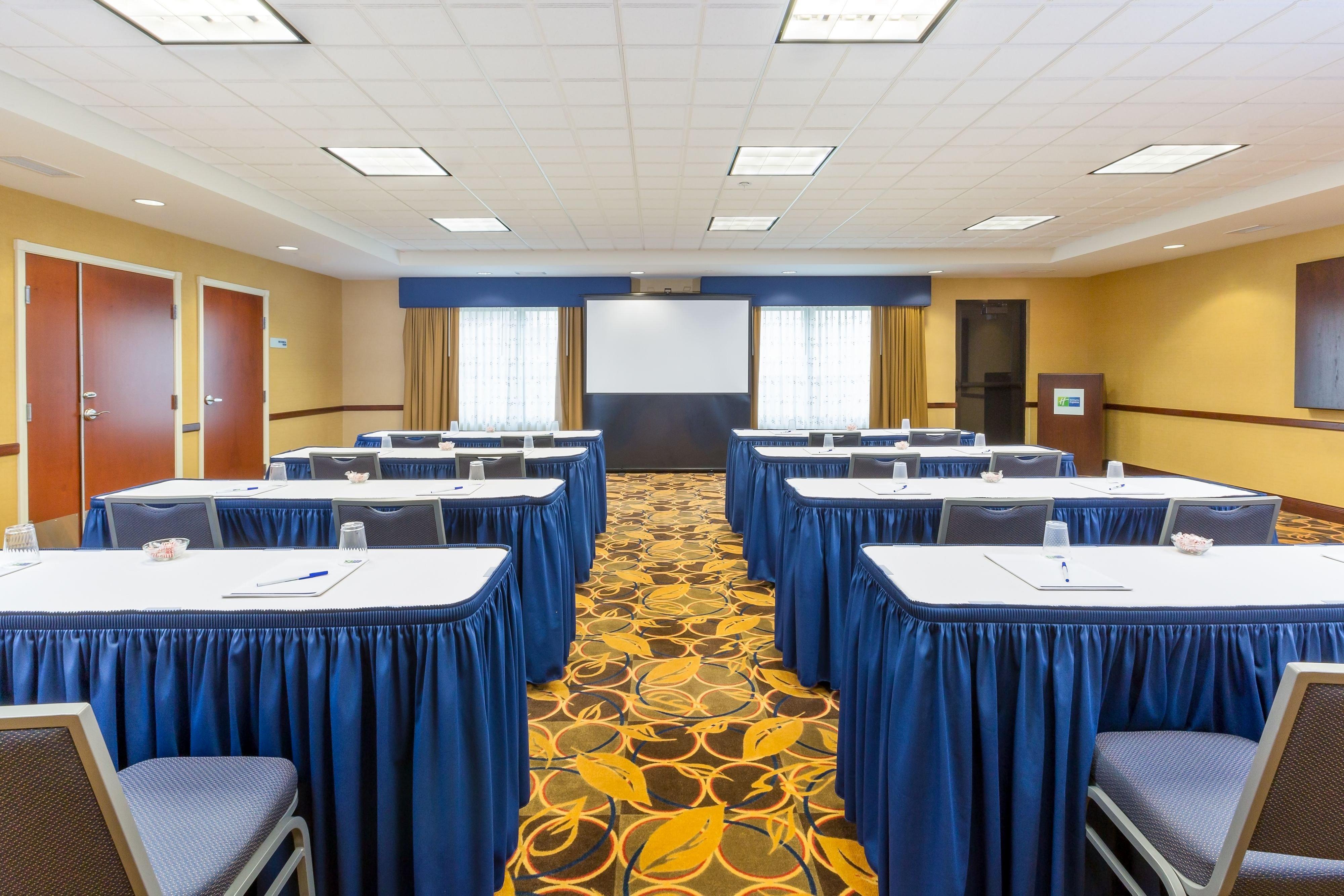 Holiday Inn Express And Suites Helena By Ihg Exterior photo