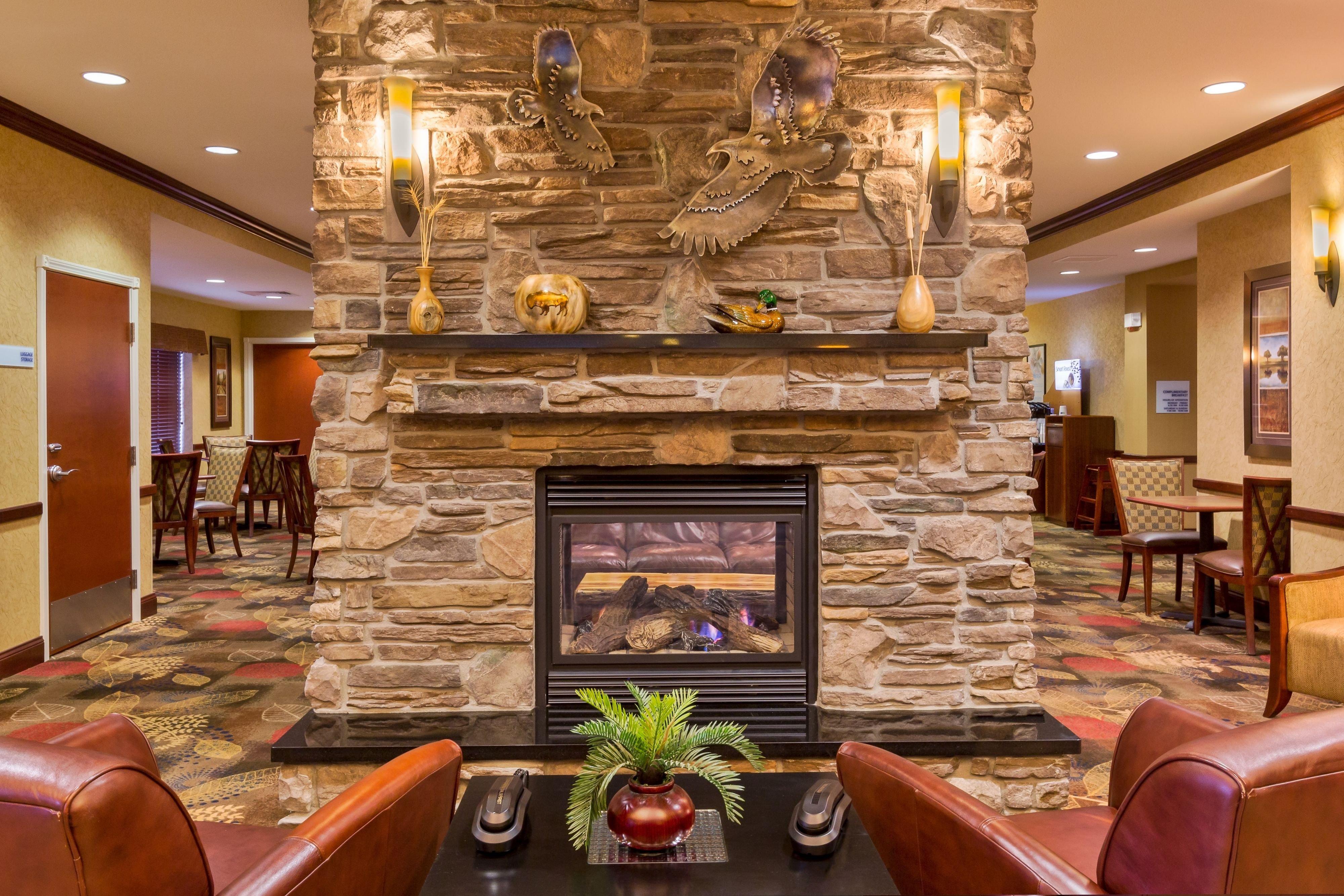 Holiday Inn Express And Suites Helena By Ihg Exterior photo